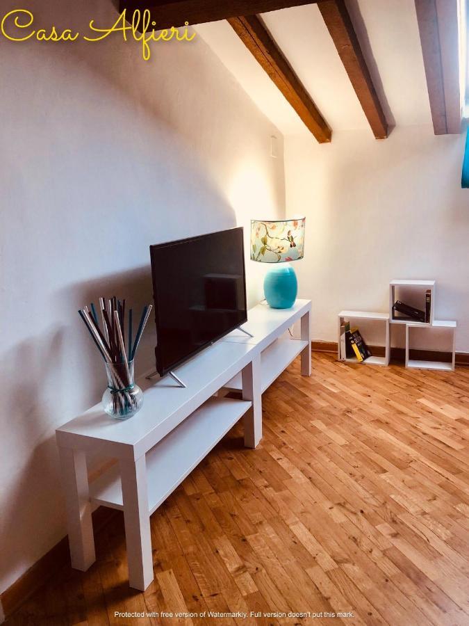 Ferienwohnung Casa Alfieri-Graziosa Mansarda In Centro A Livorno Exterior foto